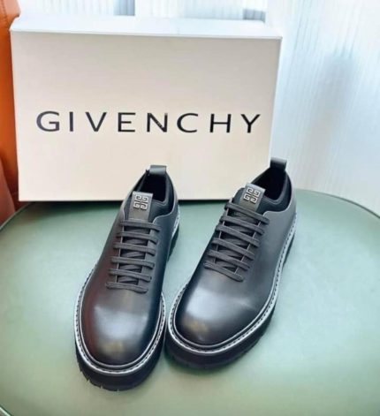 Chaussure Monsieur/ Givenchy Derby G Cube.- En Cuir.