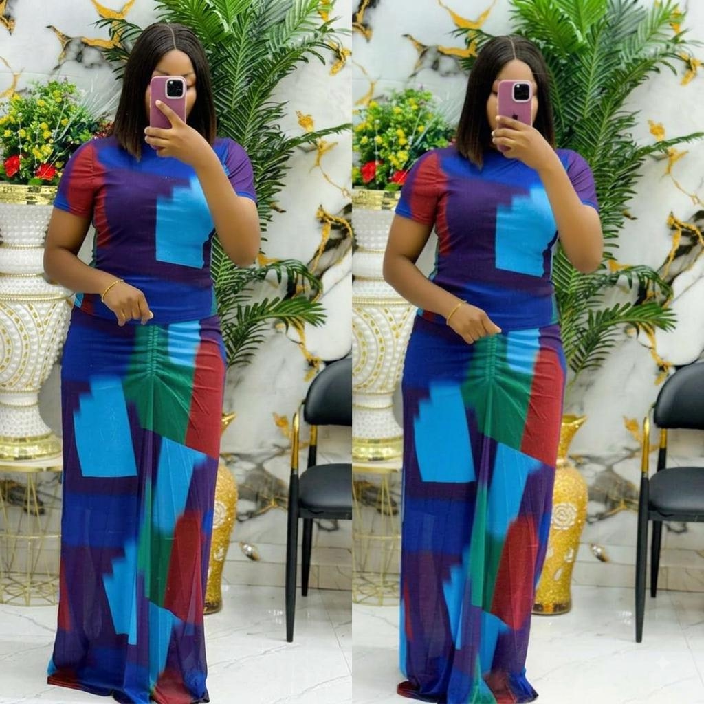 WhatsApp Image 2026-08-13 at 12.20.32 PM Robe longue imprimee geometrique multicolore – Image 1